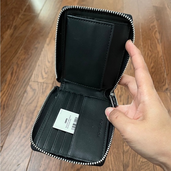 MICHAEL KORS Cooper Logo Zip-Around Wallet - Picture 4 of 6